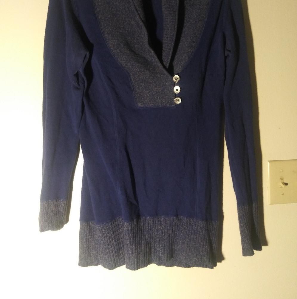 Blue Sweater - Picture 2 of 5
